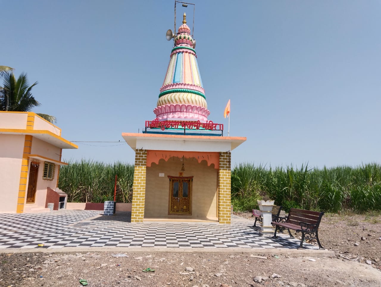 तुळजा भवानी मंदिर